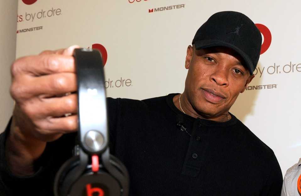 Apple podría comprar los auriculares Beats de Dr. Dre y lo confirma con un vídeo