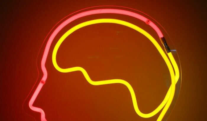 Saber dos idiomas retrasa el envejecimiento cognitivo