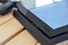 Play Station 4 vende más de 20 millones, es la más vendida!