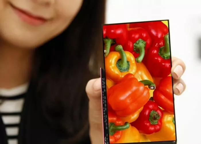 LG Display presenta la pantalla más fina del mundo LG Display presenta la pantalla más fina del mundo