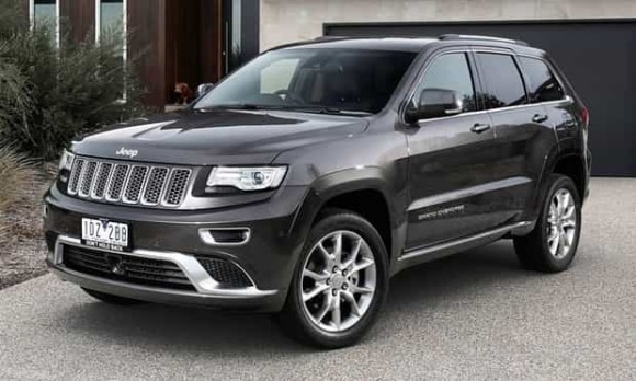 Hackean un automóvil Jeep Cherokee con UConnect de Chrysler Hackean un automóvil Jeep Cherokee con UConnect de Chrysler